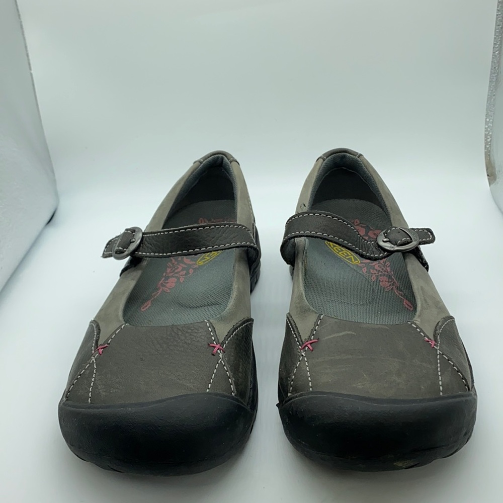 KEEN LEATHER  STRAP SLIPON MARYJANE SANDALS SZ 6.5